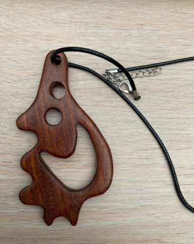 houten collier nr 1 hand gemaakt 15.- €
